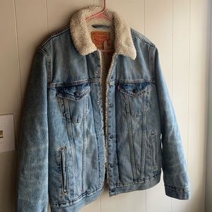 Levi’s Denim Jacket Men’s Medium NWT